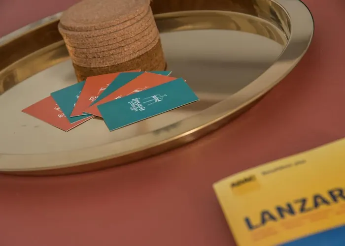 Sandy Bay With Roof Terrace And Sea Views Apartamento *