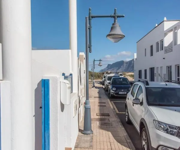 Apartment Sandy Bay With Roof Terrace And Sea Views Famara