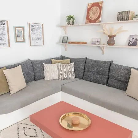 Apartment Sandy Bay With Roof Terrace And Sea Views