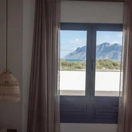 Sandy Bay With Roof Terrace And Sea Views * Famara